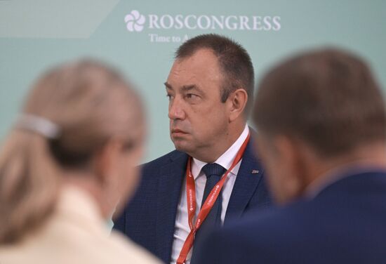 EEF-2025. The Regions of the Future: Accepting the Challenge Presented by Science and Technology