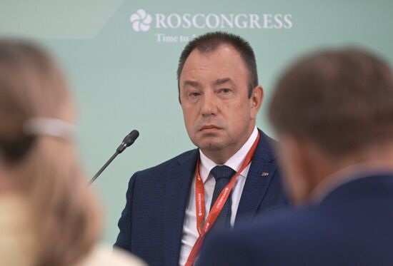 EEF-2025. The Regions of the Future: Accepting the Challenge Presented by Science and Technology