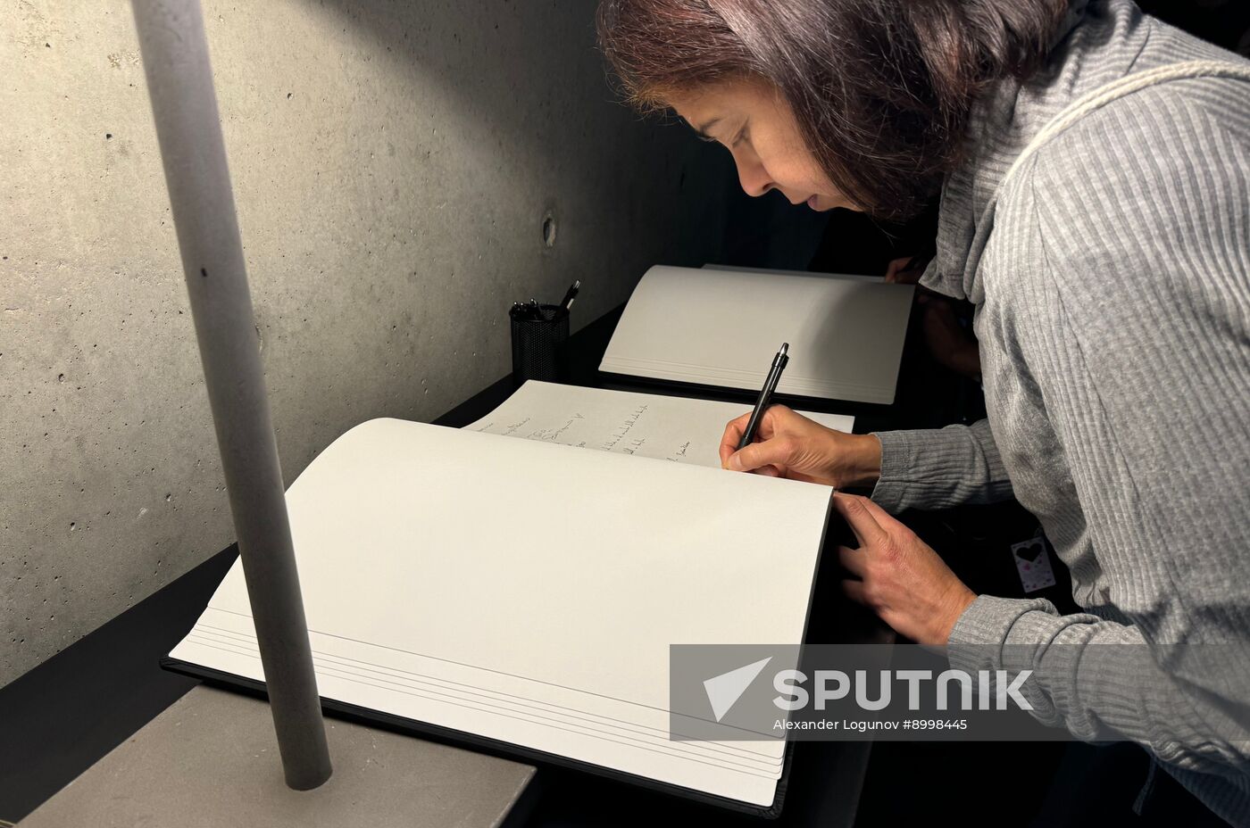 Italy Fashion Designer Armani Death