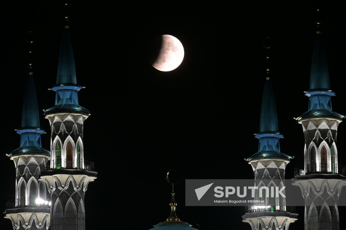 Russia Lunar Eclipse