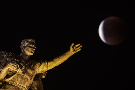 Russia Lunar Eclipse