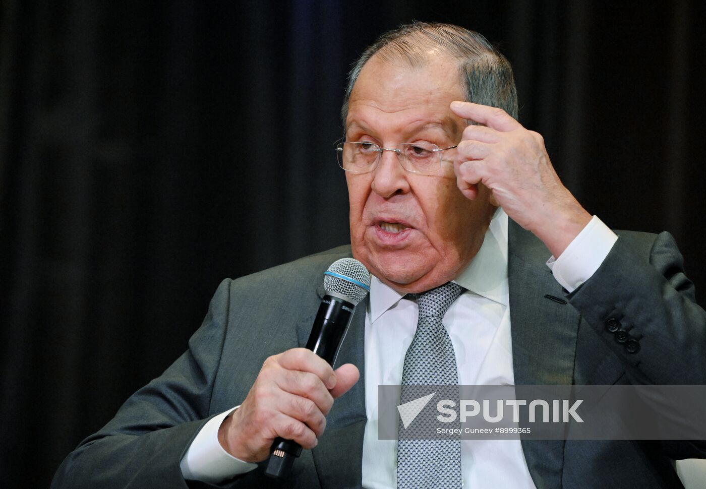 Russia Lavrov Education
