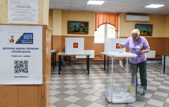 Russia Elections Early Voting
