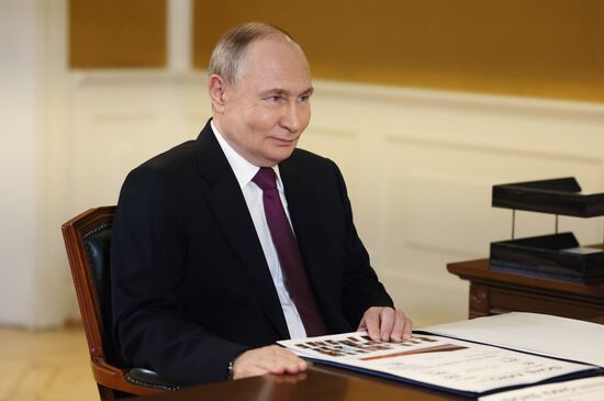 Russia Putin Northwestern Federal District