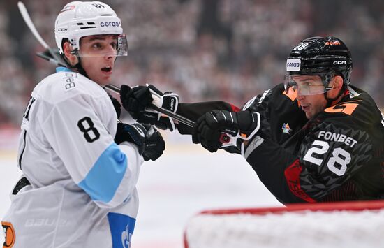 Russia Ice Hockey Kontinental League Avangard - Dinamo