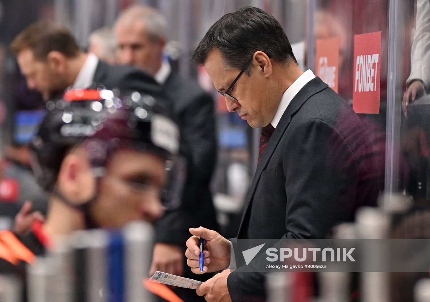 Russia Ice Hockey Kontinental League Avangard - Dinamo