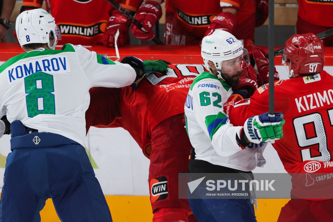 Russia Ice Hockey Kontinental League Avtomobilist - Salavat Yulaev