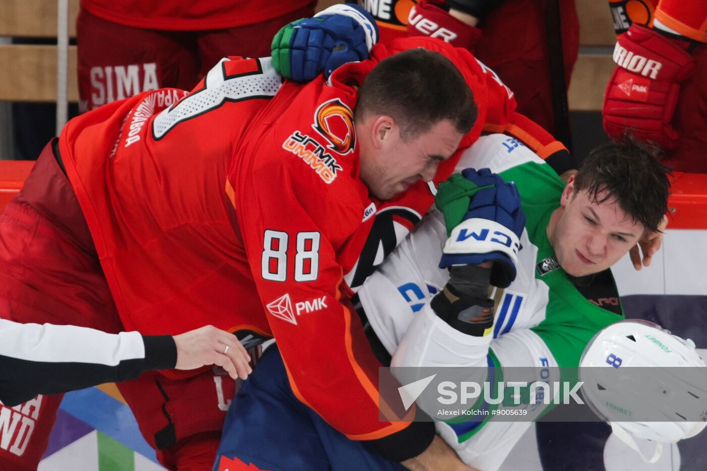 Russia Ice Hockey Kontinental League Avtomobilist - Salavat Yulaev