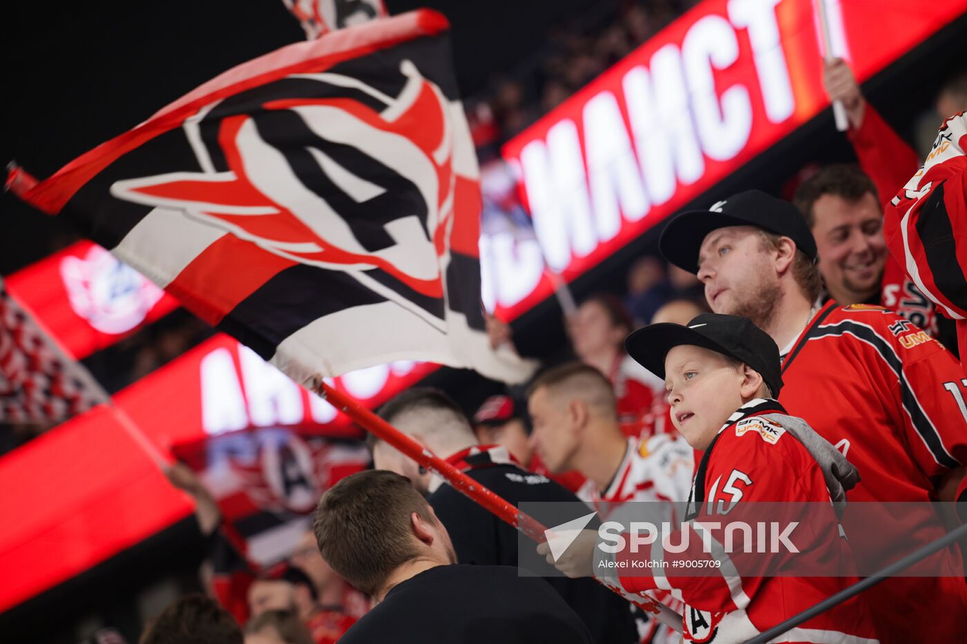 Russia Ice Hockey Kontinental League Avtomobilist - Salavat Yulaev
