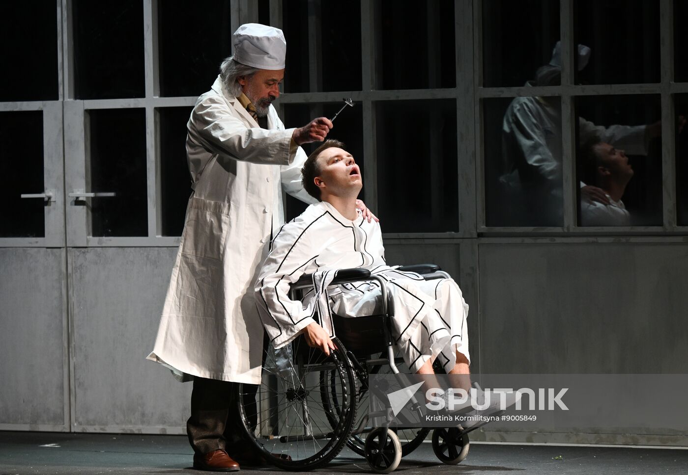 Russia Theatre 4 Days in Frame 25