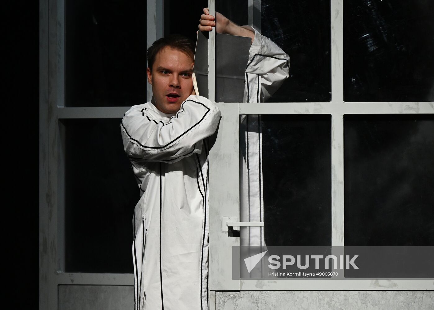 Russia Theatre 4 Days in Frame 25