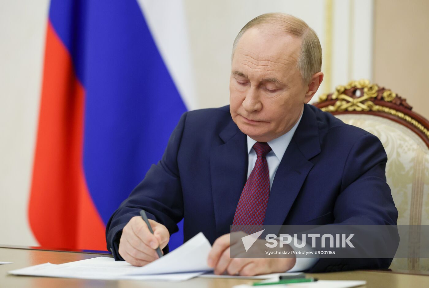 Russia Putin Government