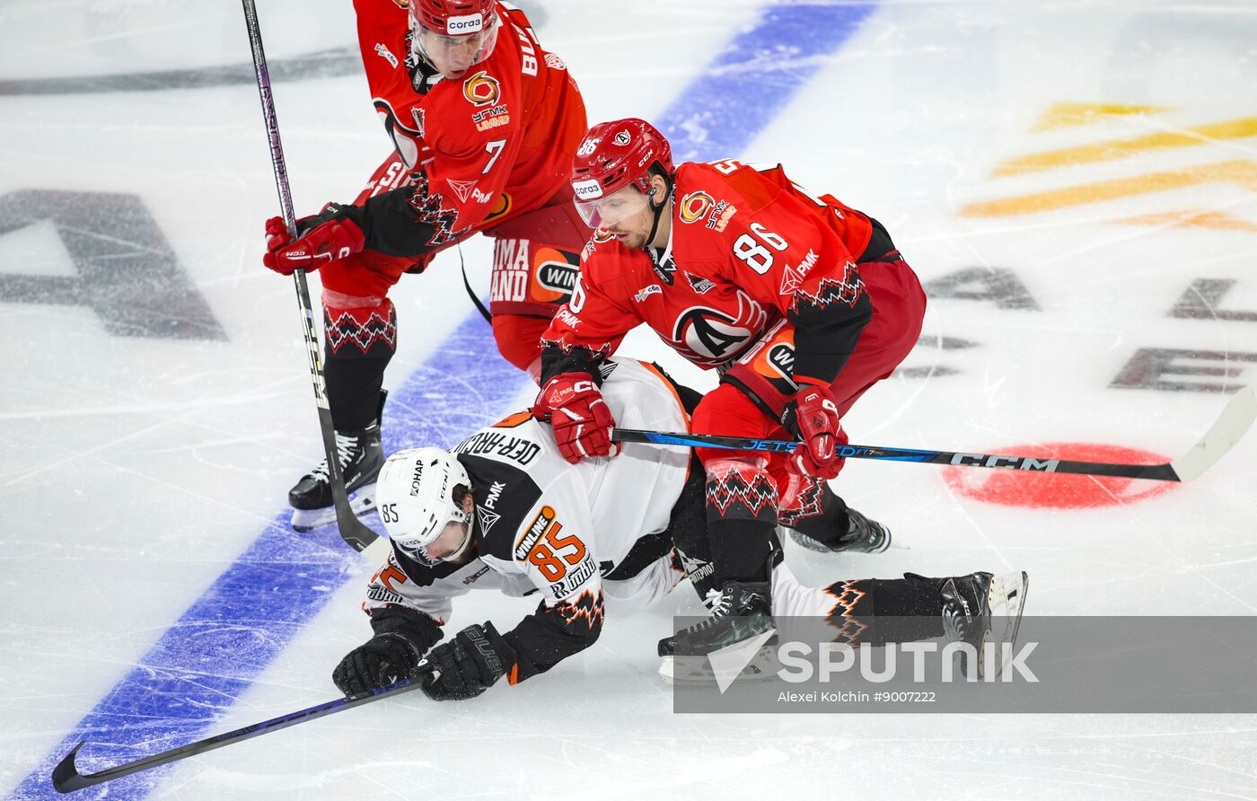Russia Ice Hockey Kontinental League Avtomobilist - Traktor