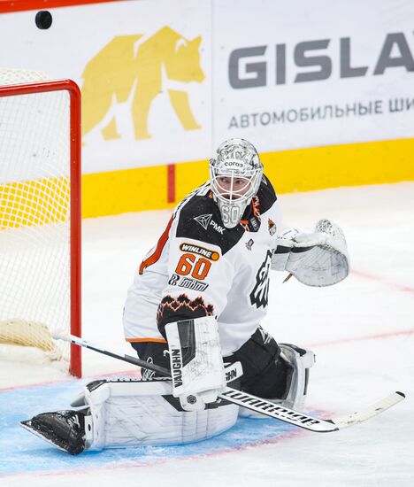 Russia Ice Hockey Kontinental League Avtomobilist - Traktor