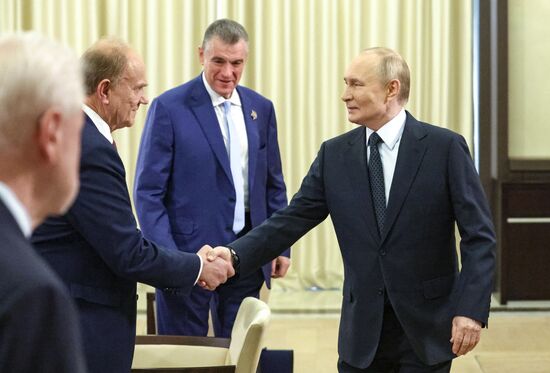 Russia Putin Parliament