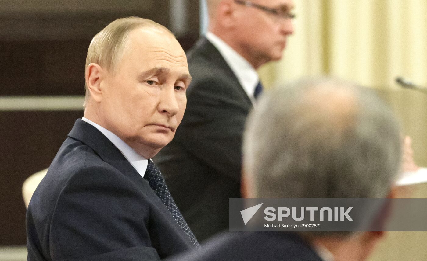 Russia Putin Parliament