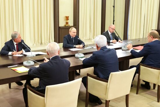 Russia Putin Parliament