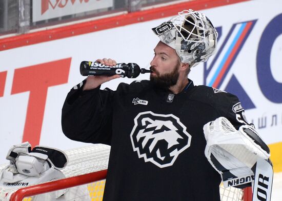 Russia Ice Hockey Kontinental League Traktor - Neftekhimik