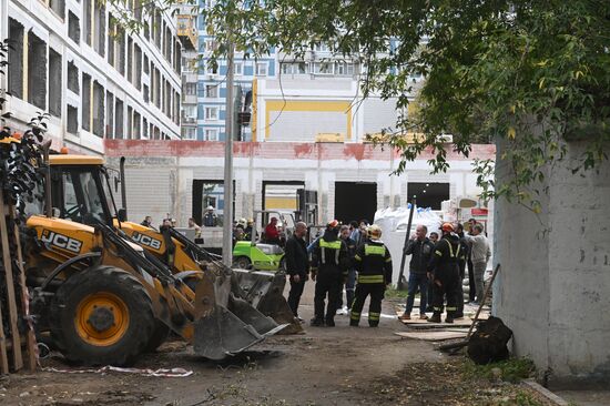 Russia School Collapse