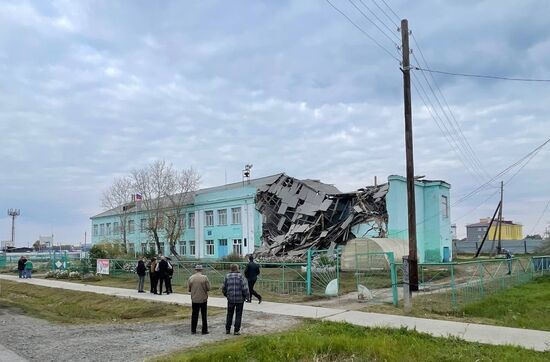 Russia School Collapse