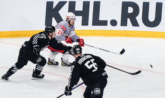 Russia Ice Hockey Kontinental League Traktor - Spartak