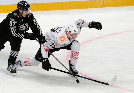 Russia Ice Hockey Kontinental League Traktor - Avangard
