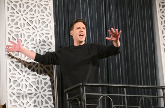 Russia Theatre Woe from Wit
