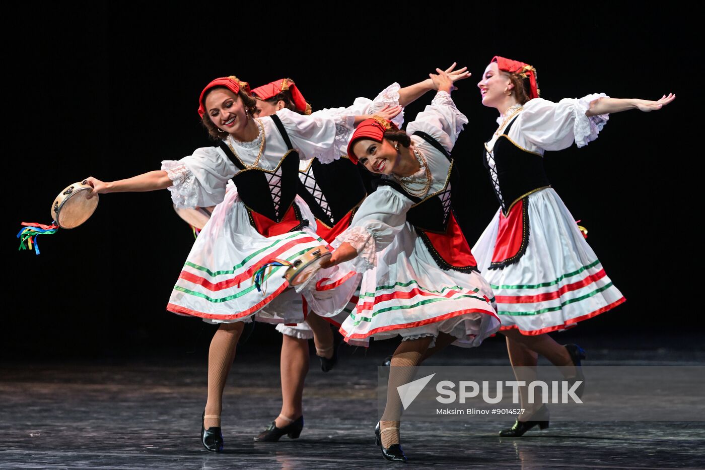 Russia Entertainment Moiseyev Folk Dance Ensemble