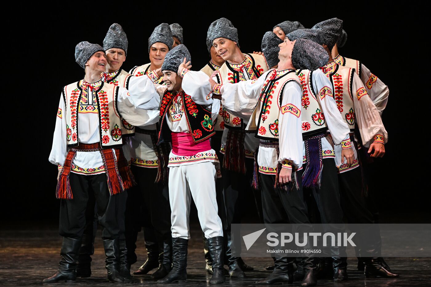 Russia Entertainment Moiseyev Folk Dance Ensemble
