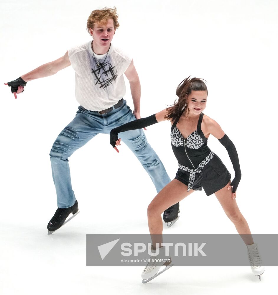 Russia Figure Skating Test Skates Ice Dance