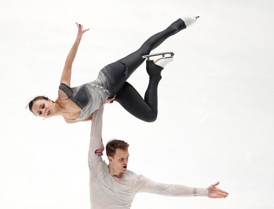 Russia Figure Skating Test Skates Pairs
