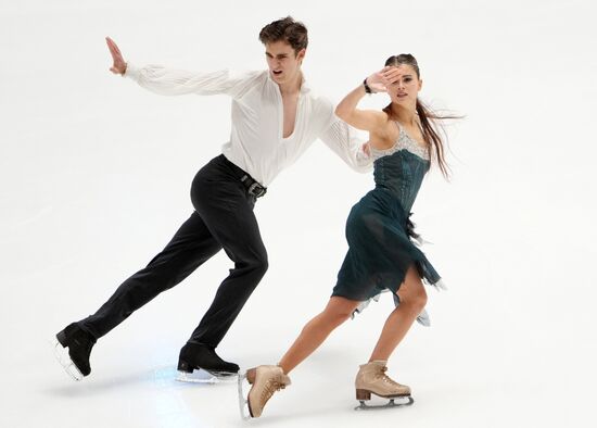 Russia Figure Skating Test Skates Ice Dance