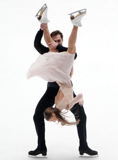 Russia Figure Skating Test Skates Ice Dance