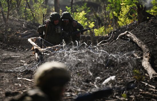 Russia Ukraine Military Operation Assault Units