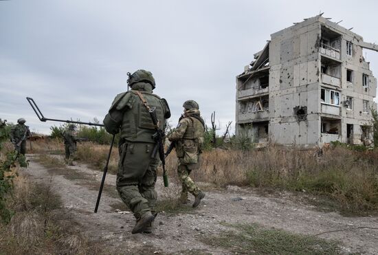 Russia Ukraine Military Operation Demining