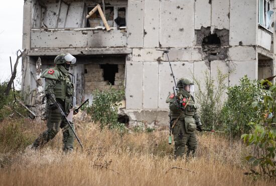 Russia Ukraine Military Operation Demining