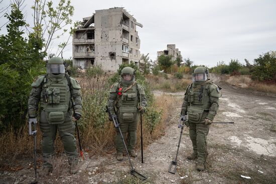 Russia Ukraine Military Operation Demining