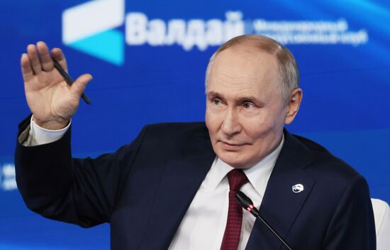 Russia Putin Valdai Discussion Club