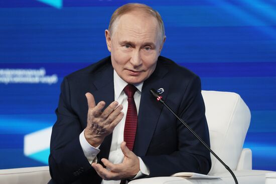 Russia Putin Valdai Discussion Club