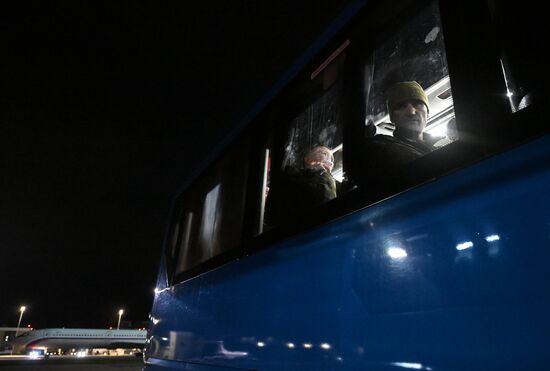 Russia Ukraine Military Operation POWs Exchange