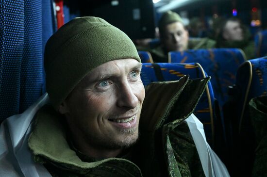 Russia Ukraine Military Operation POWs Exchange