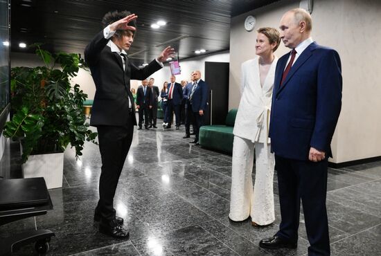 Russia Putin Sirius Concert Centre