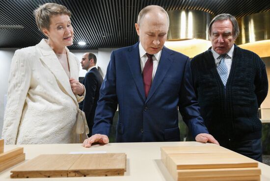 Russia Putin Sirius Concert Centre