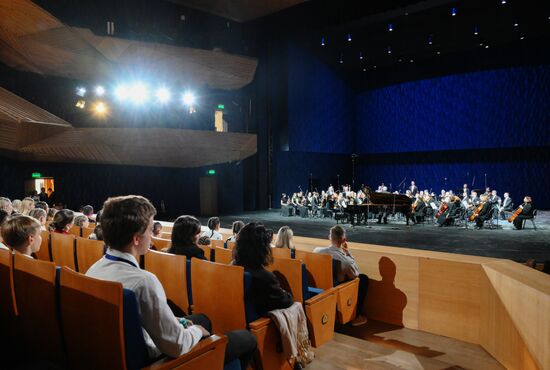 Russia Putin Sirius Concert Centre