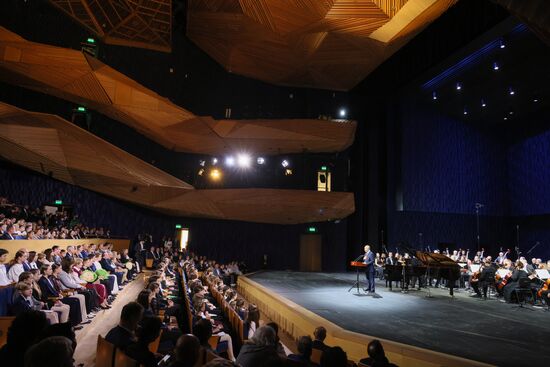 Russia Putin Sirius Concert Centre