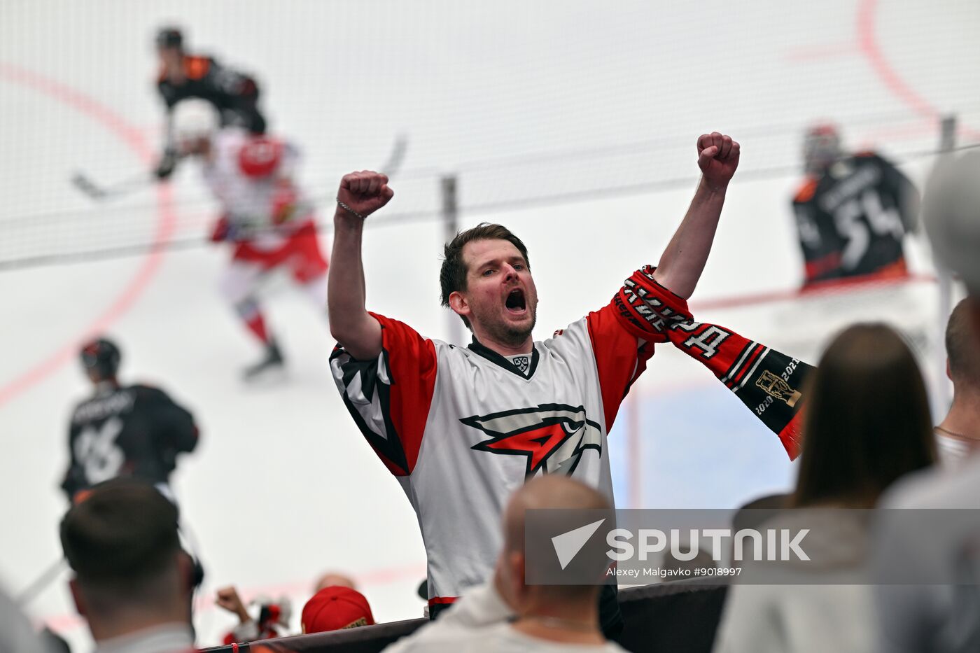 Russia Ice Hockey Kontinental League Avangard - Lokomotiv