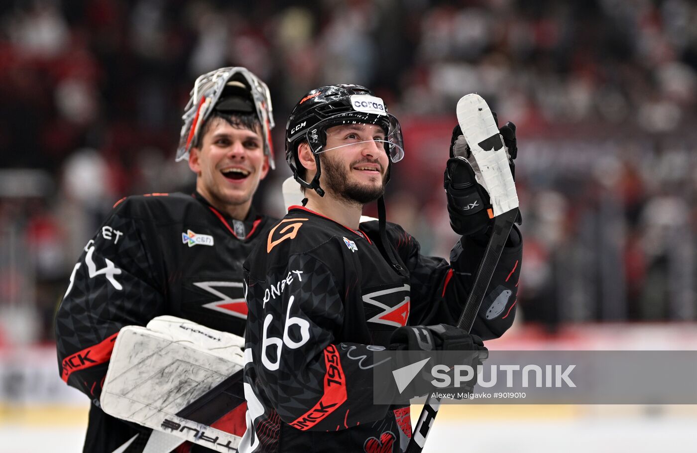 Russia Ice Hockey Kontinental League Avangard - Lokomotiv