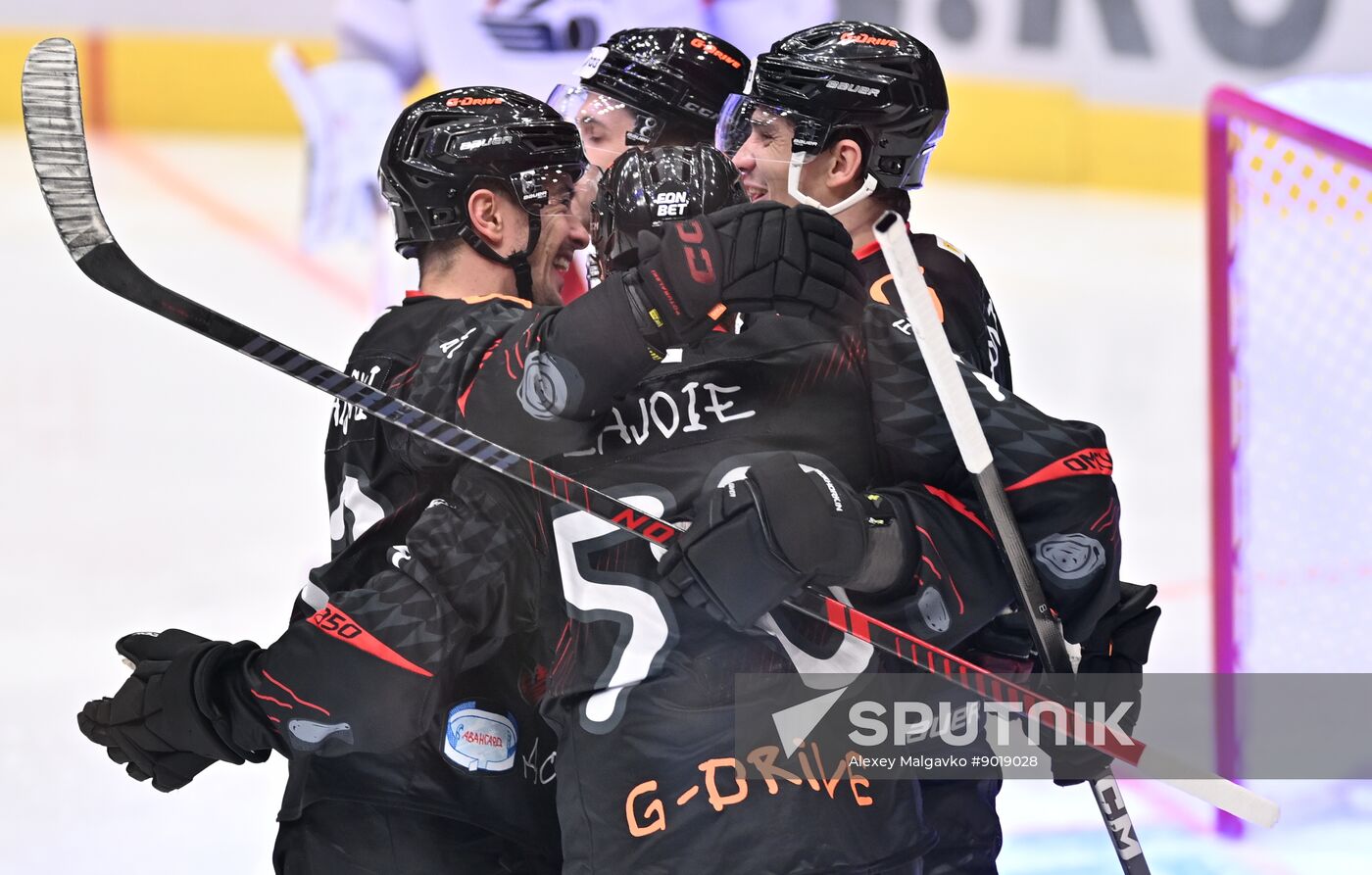 Russia Ice Hockey Kontinental League Avangard - Lokomotiv