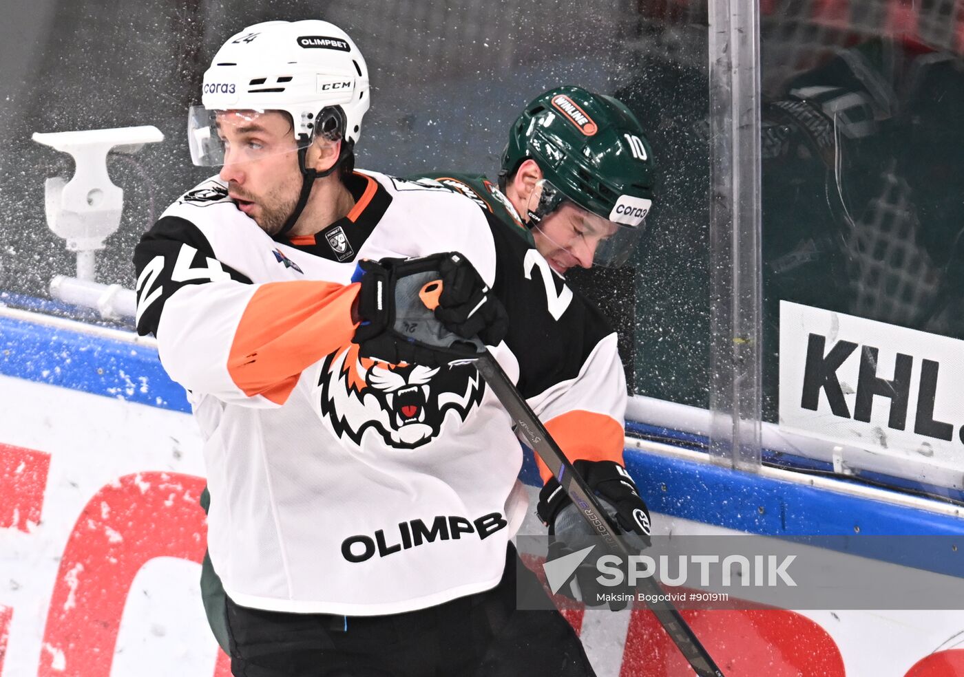 Russia Ice Hockey Kontinental League Ak Bars - Amur