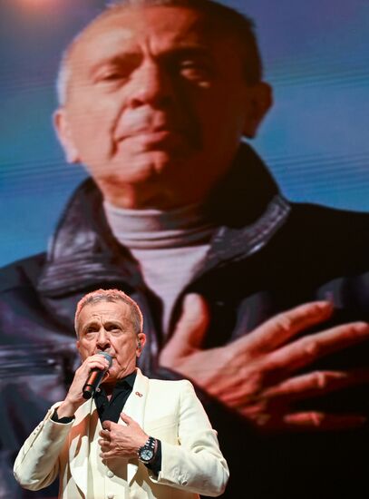 Russia Entertainment Pupo